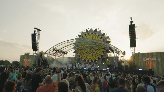 Corona Sunset achieves Blue Status verified by Oceanic Global main stage at dusk