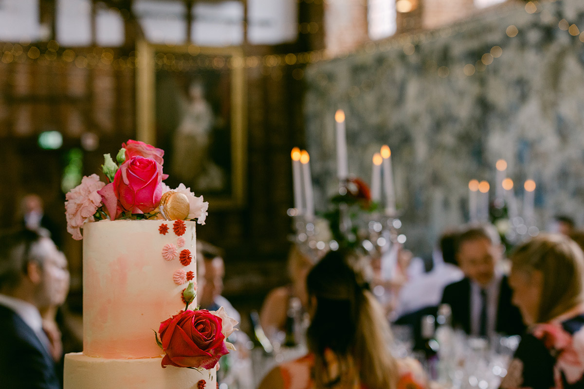 From proposal to aisle top tips for newly engaged couples wedding cake