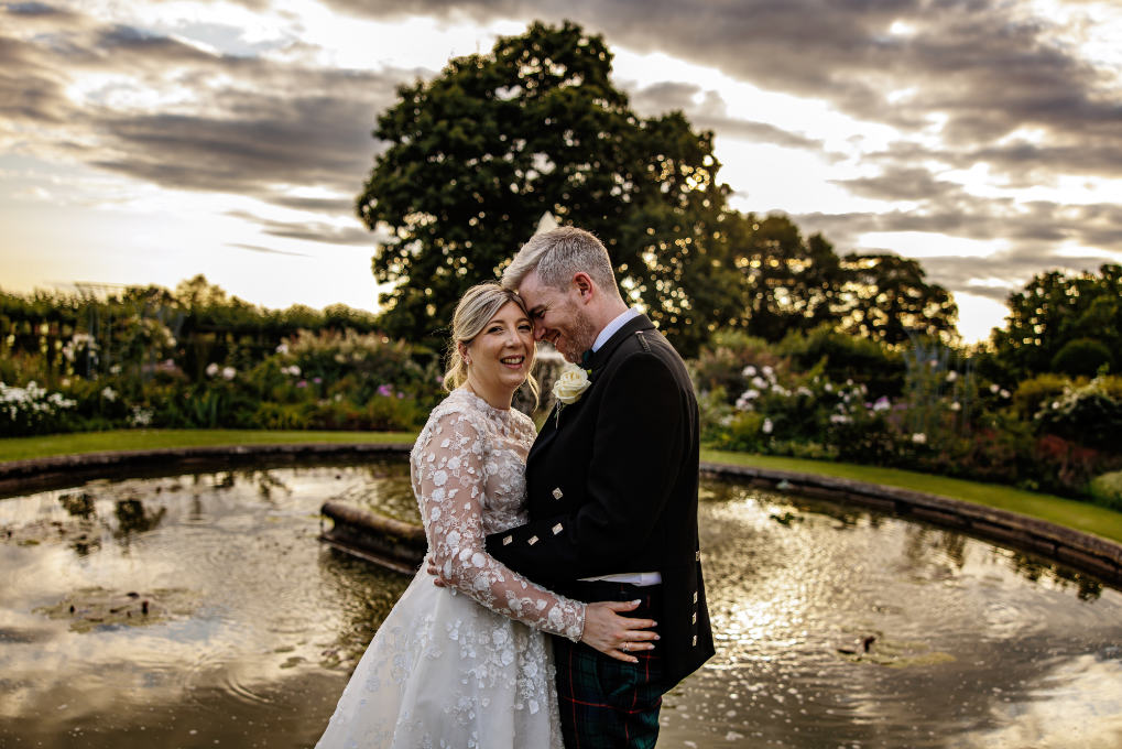 A complete guide to wedding photography styles cinematic style